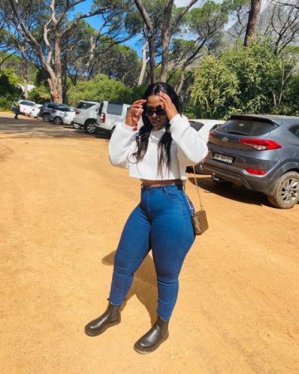 Latex woman Londiez for BDSM dating