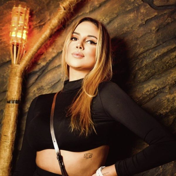 Latex woman Caroline for BDSM dating