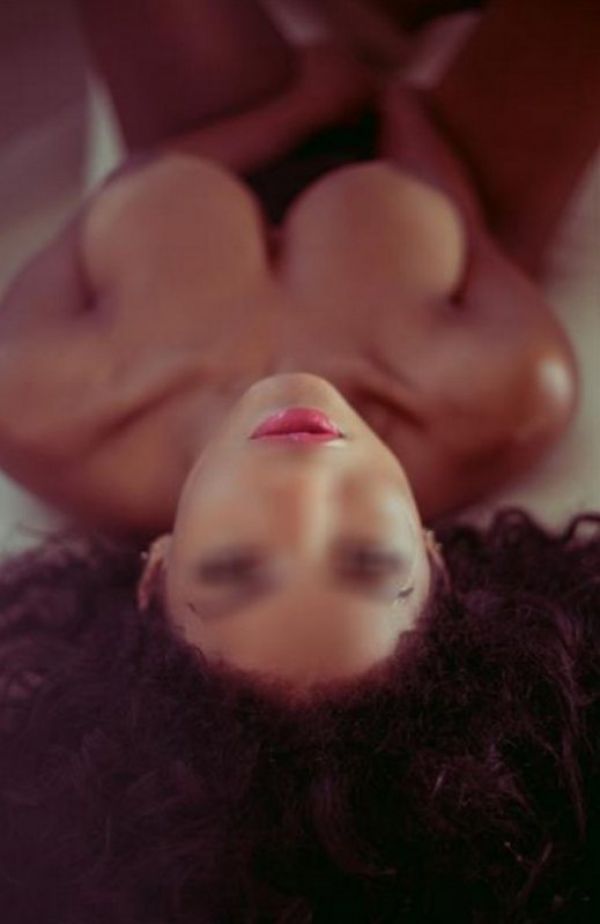 Incall escort in South Africa (Midrand) is waiting for you, call +27 832 270 871