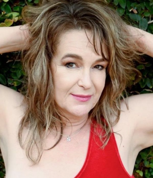 Aunty (Pretoria) is among the best cheap escorts in South Africa. ZAR 2000 per hour
