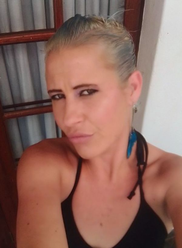 Cheap outcall prostitute in South Africa - 33 year-old Phoenix (Pretoria) can meet you 24 7