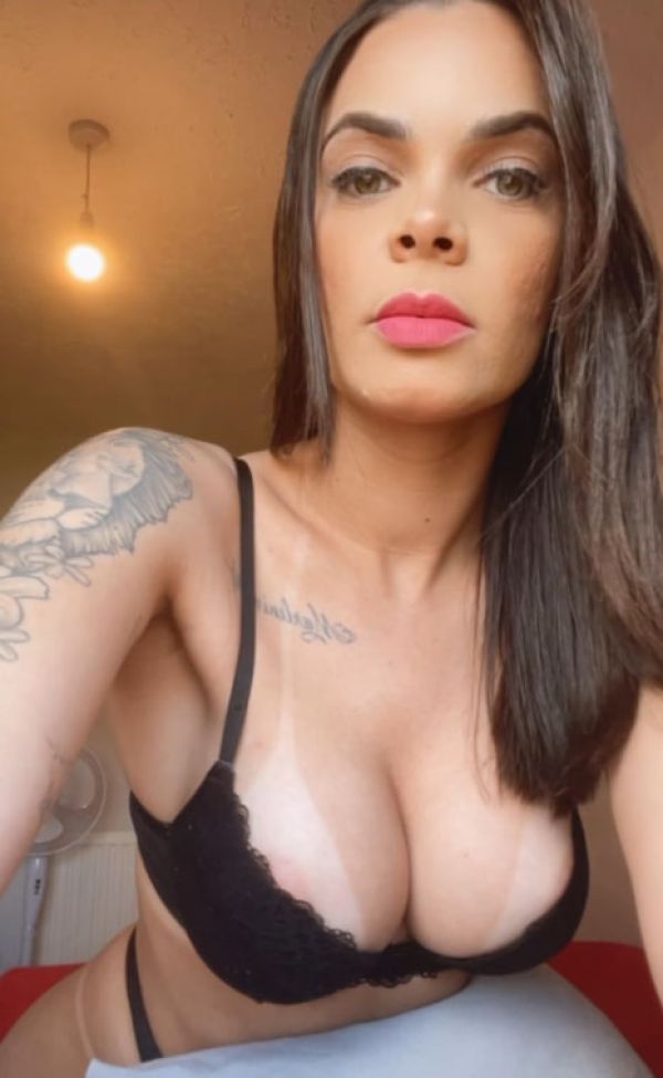 Enjoy South Africa (Pretoria) sex massage done by escort Aline