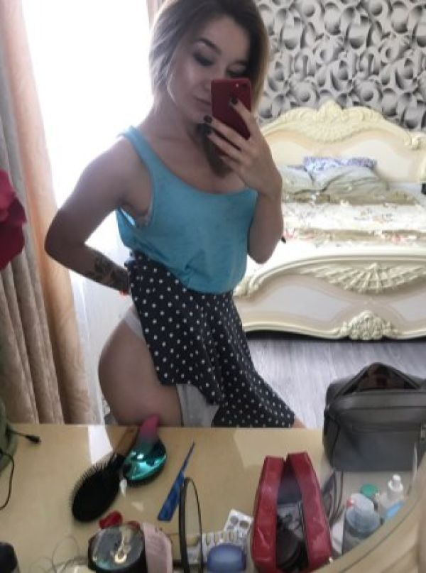 Petite escort South Africa (All) (weight: 57 kg; height: 170 cm)
