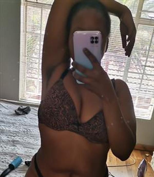 The finest of babes and escorts in South Africa (Pretoria), I am the enchanting sp, 141 cm, 72  kg