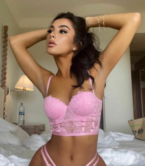 Vip escort girls provides discreet service from ZAR 1000