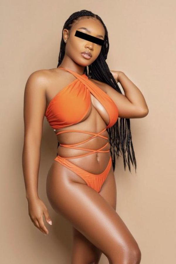 South Africa (Pretoria) escort Omphile, ZAR 1100 per hour