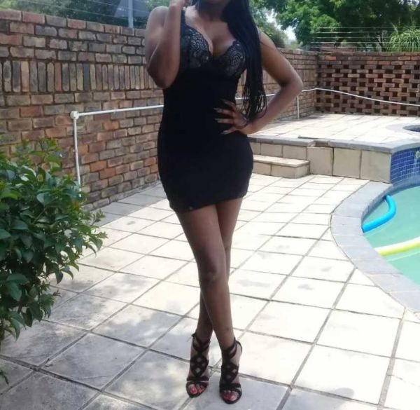 Lesbian hooker BlacChyna works 24 hours