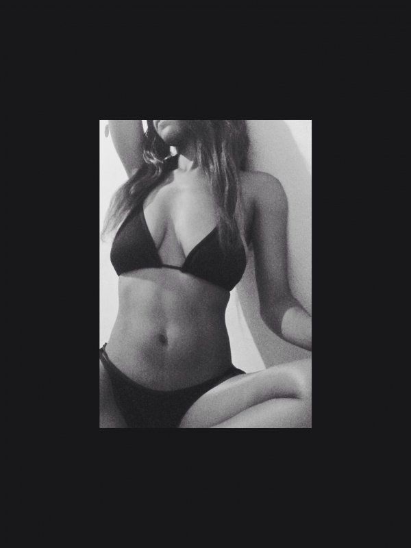 Latex woman Scarlet  for BDSM dating