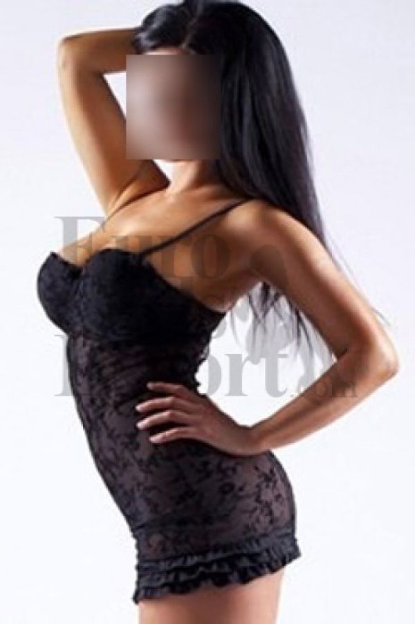 Beautiful escort elite girl Karlita (Cape Town) will be your perfect company in South Africa