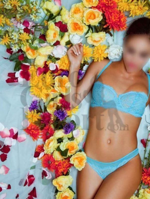 Female escort April for sex in South Africa (Cape Town) 