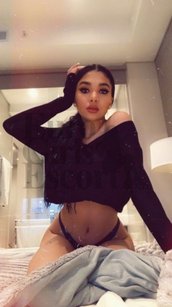 Cheap escort in South Africa (Cape Town): Layla available on SexoPretoria.com