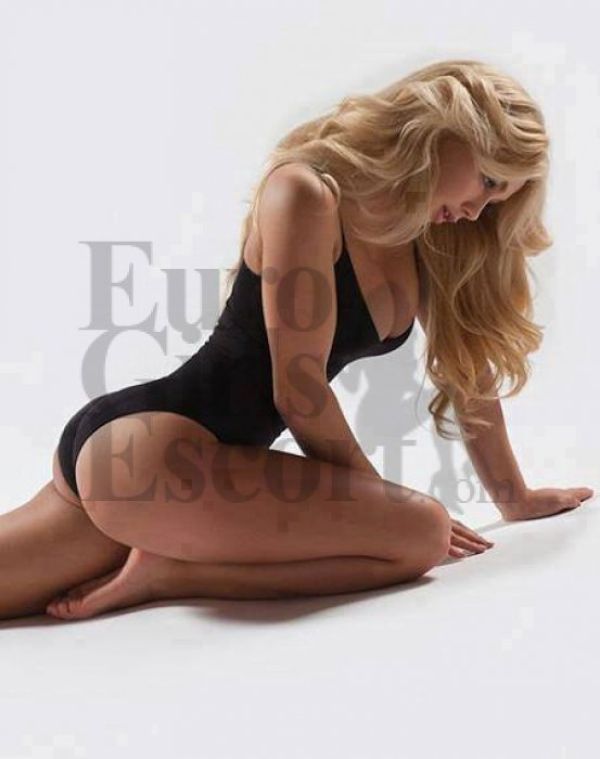 Cunnilingus from a lesbian prostitute Tilly escort Cape Town