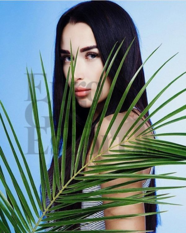 Book hooker Kristin online on escorts directory SexoPretoria.com