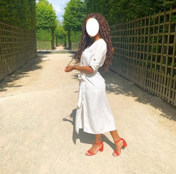 Sarah (Cape Town) — an escort for massage in South Africa