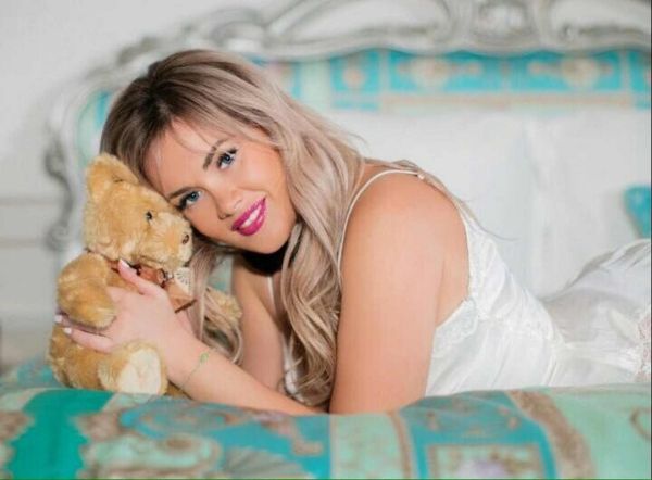 Professional escort from lesbian hooker Angelina